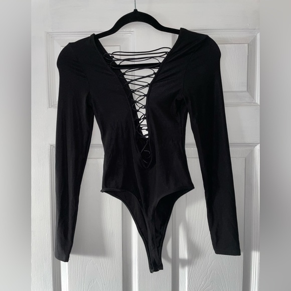 *SOLD* Victoria’s Secret Criss Cross Lace Up Bodysuit - Picture 3 of 5